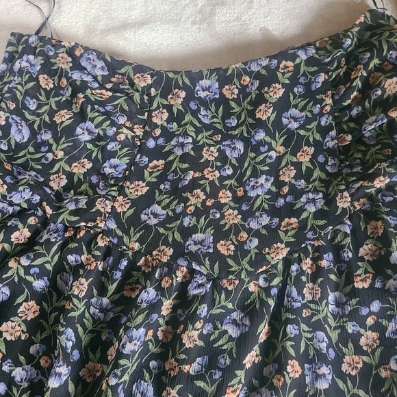 EUC Julep Perals floral lined mini skirt - Picture 3 of 6